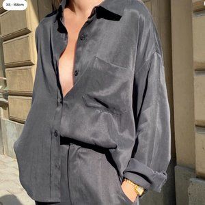 Djerf Avenue On the Go Shirt Ash